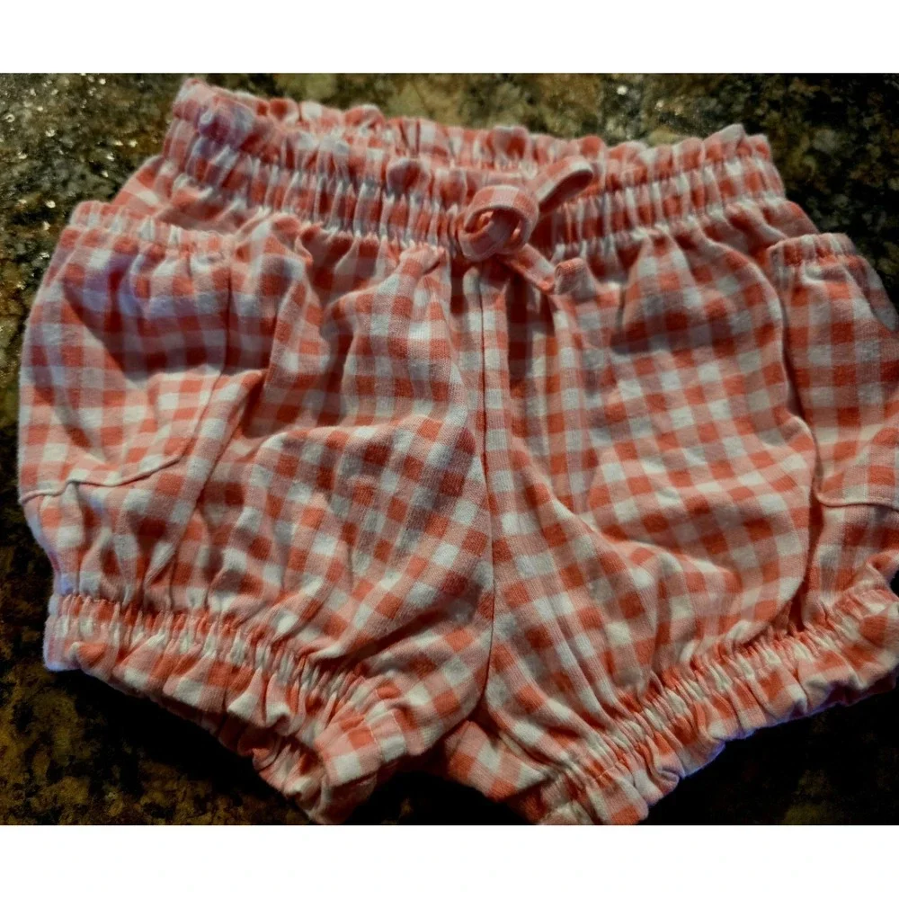 Lot of 11! Baby girl tanks. Shirt. Shorts shirt. Size 6-9 Months